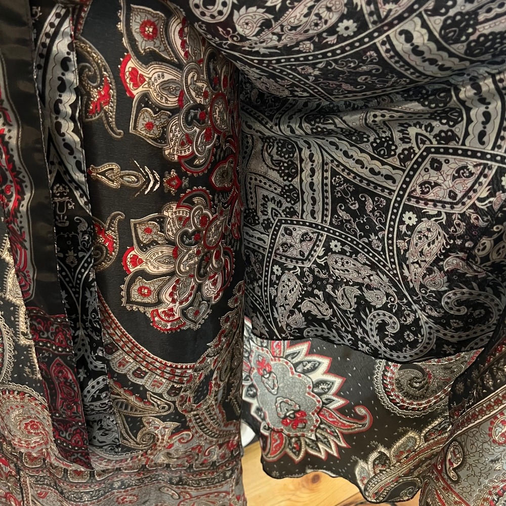 Vintage Black Red Satin Paisley Wrap Skirt Boho Maxi 90s WhimsyGoth Witchy XL - Picture 7 of 7